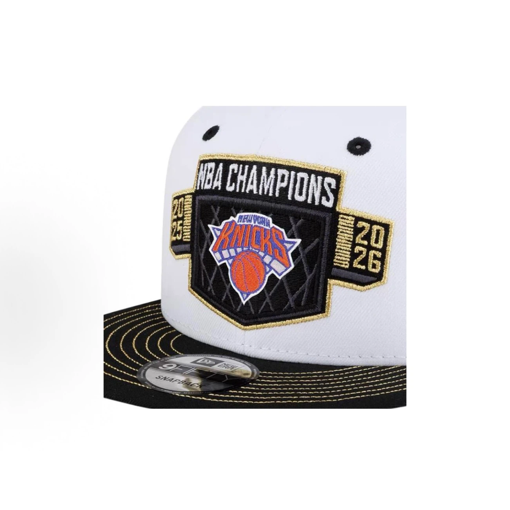 White & Black 2025-2026 Basketball Champions Embroidered Snapback Cap, Flat Brim Adjustable Hip Hop Hat for Men Women